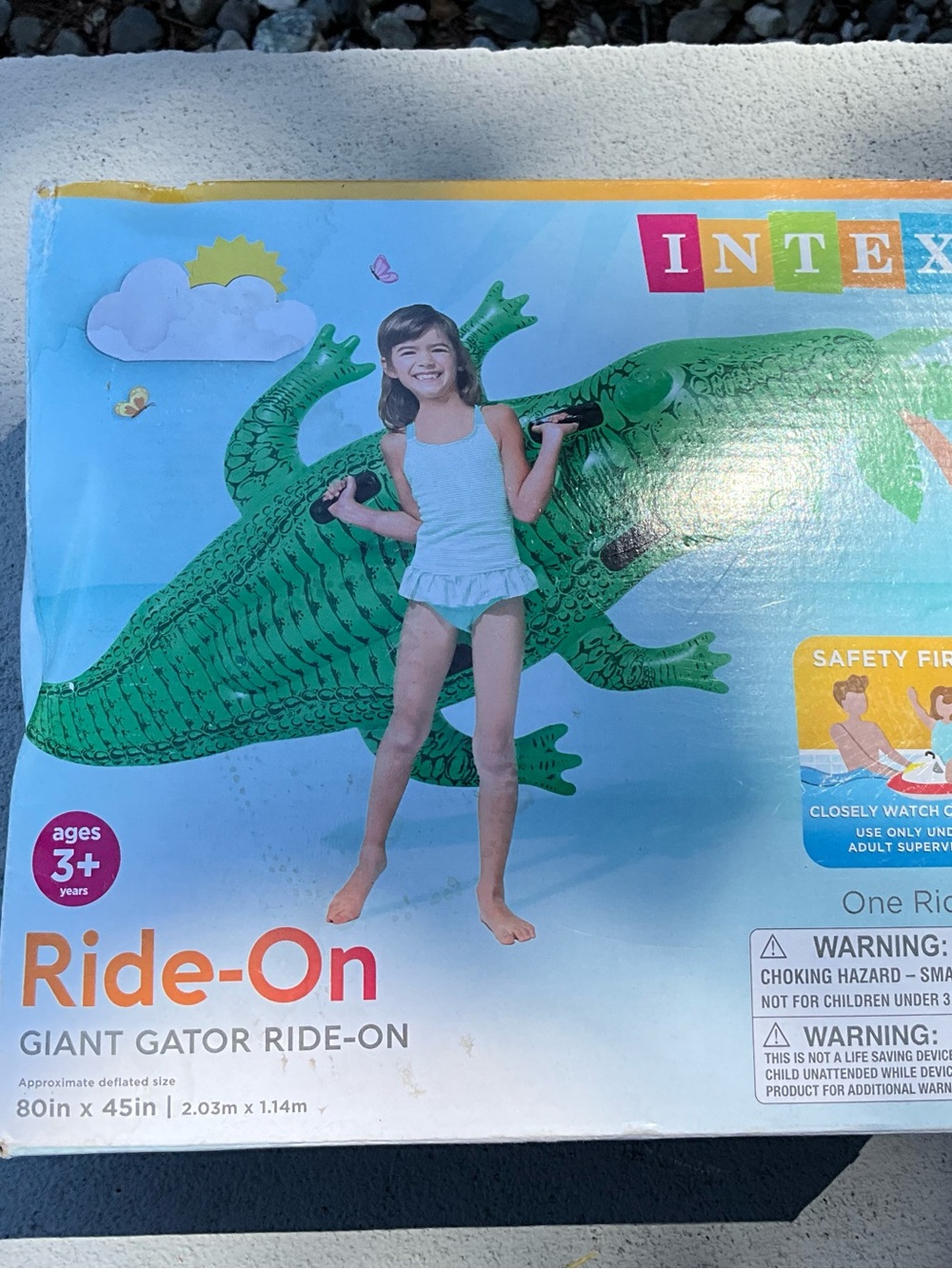 Intex Green Giant Gator inflatable Alligator Ride -On Water 80x45